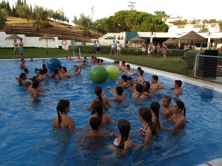 JULIO JOVEN 2014_AQUAFITNESS Y ZUMBA (3)