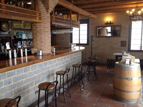 BAR-MARISQUERÍA EL LEÓN 3 CONSTANTINA