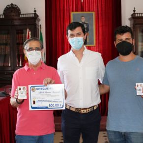 Entrega premios II campaña compra en Constantantina 3agosto2021 (6)