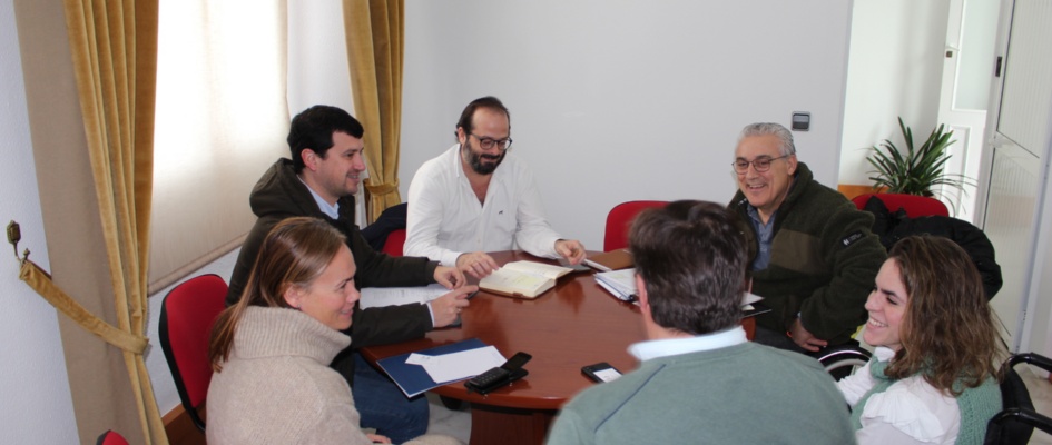 REUNIÓN AYUNTAMIENTO DE CONSTANTINA Y LA FEDERACIÓN COCEMFE SEVILLA