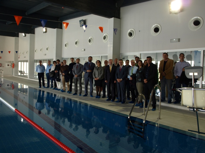 Inauguración Piscina Cubierta Constantina_foto familia2