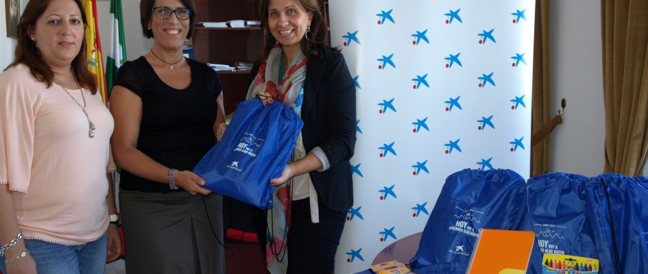 Material_escolar_La_Caixa_Ayuntamiento_Constantina_2016-1.jpg