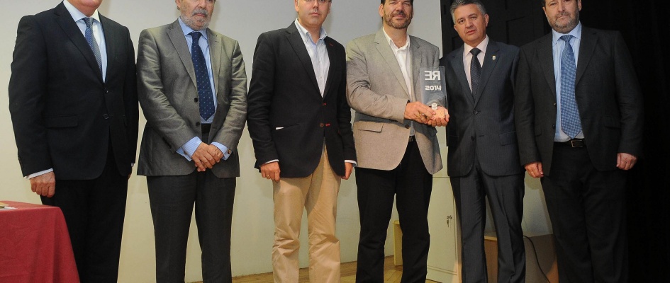 Premio_Pymecon_Torre_Homenaje_Constantina_2014-2.jpg