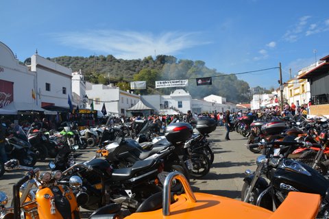 XI Concentración Motera Ciudad de Constantina Gambrinus 2015 1